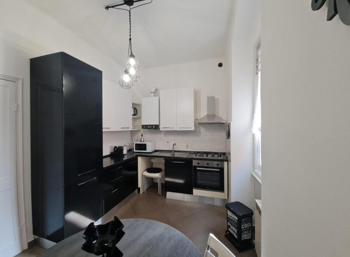 Apartment Ampio Con 2 Posti Auto E Cortile *